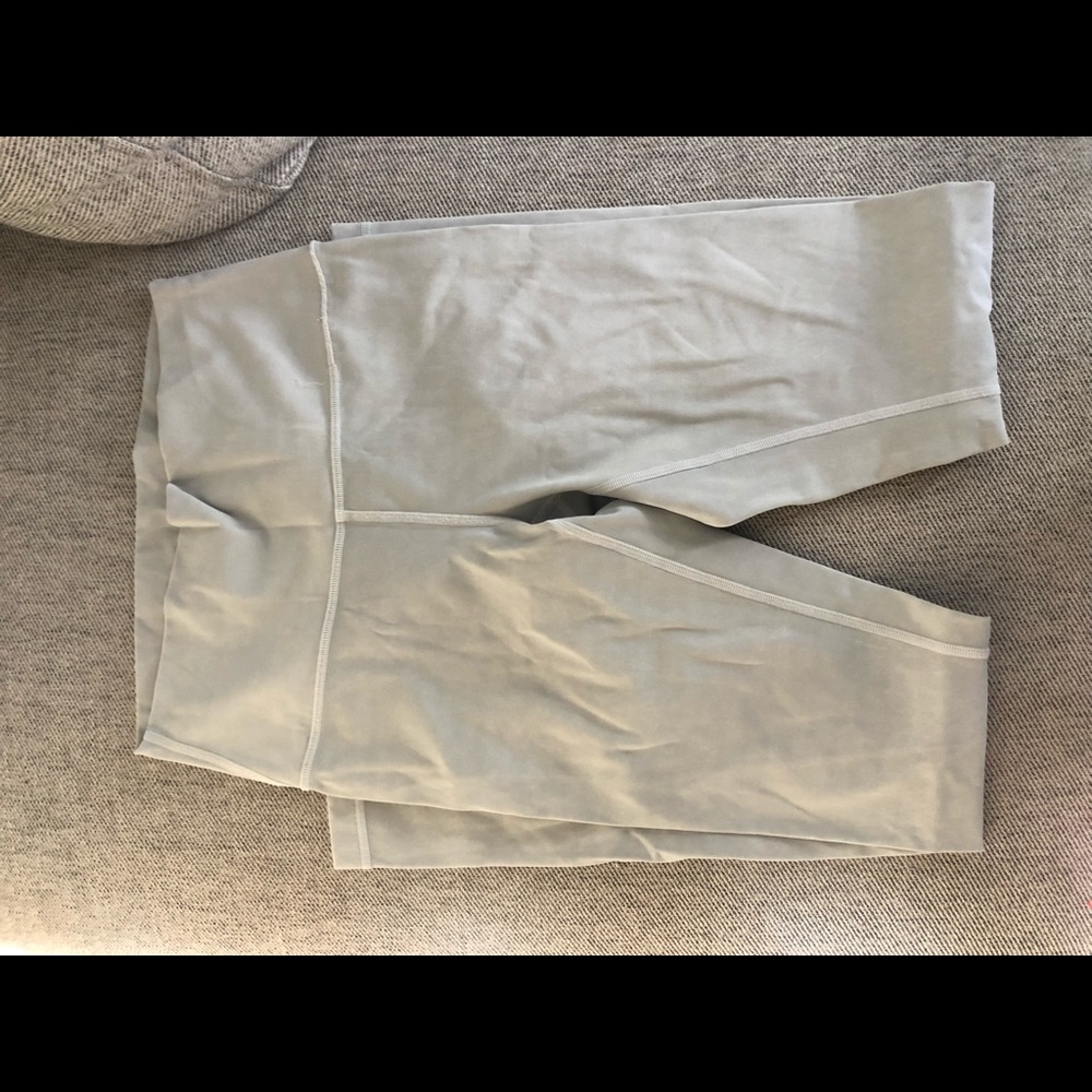Lululemon tan leggings size 6